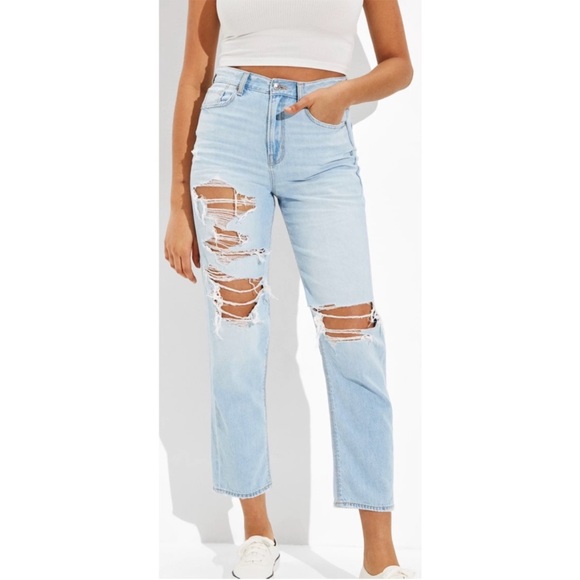 American Eagle Light Wash distressed straight Mom Jeans 4 - Picture 15 of 15